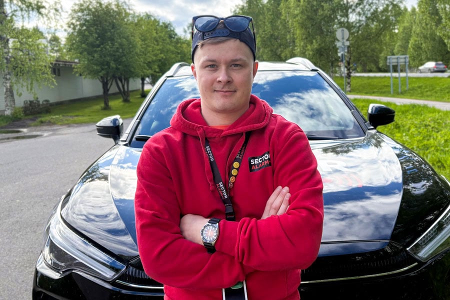 Jesse-Kenttämaa_Kenttämyyntipäällikkö_Sector-Alarm_900x600