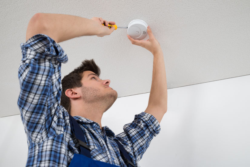 Miten palovaroittimen saa hiljaiseksi