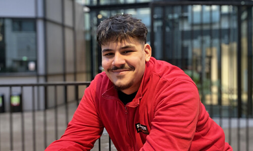 Kenttämyyjä Sadik Sherifi